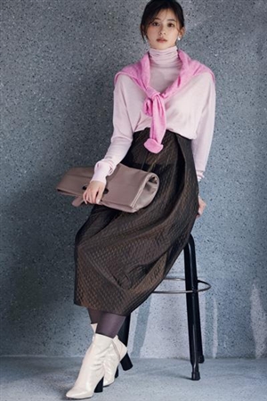 40代女性の婚活コーデ｜第一印象が良くなる服装の選び方とNG例